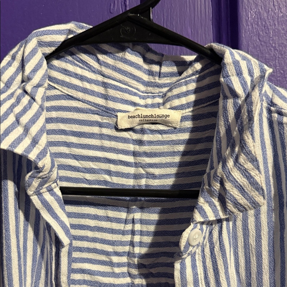 Beachlunchlounge Blue and White Button-Up